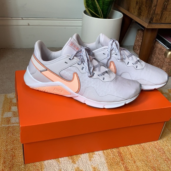 Nike Shoes - NEVER WORN Nike Light Purple/Peach Training Shoes Size 7.5 with Box